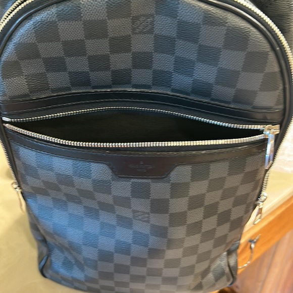 LV black Damier backpack - Picture 9 of 12
